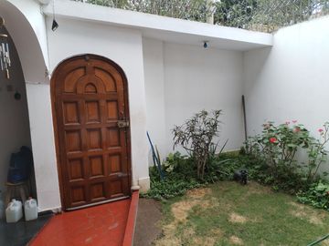 VENTA DE CASA EN LOS PORTALES DE JAVIER PRADO – ATE