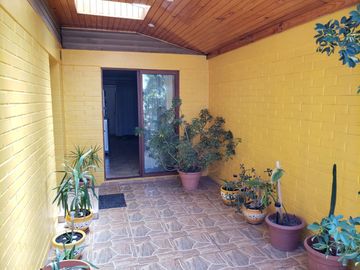 Amplia Casa En Puente Alto- Ciudad Del Sol - Barrio Portugal