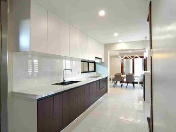 HOUSE AND LOT IN LAPU LAPU CEBU