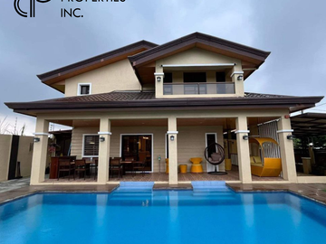 For Sale: Vacation House with Swimming Pool in Tagaytay Country Homes 3, Tagaytay City
