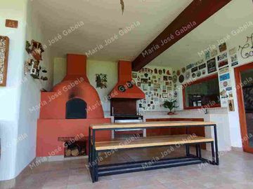 EN VENTA CASA DE LUJO DE 1 PLANTA, DE 4 DORMOTORIOS Y UNA SUITE  CON ESTUDIO, EN PIFO, A 5MIN DE LA RUTA VIVA