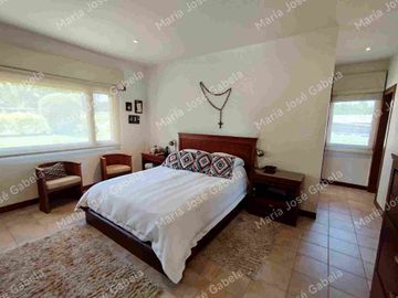 EN VENTA CASA DE LUJO DE 1 PLANTA, DE 4 DORMOTORIOS Y UNA SUITE  CON ESTUDIO, EN PIFO, A 5MIN DE LA RUTA VIVA