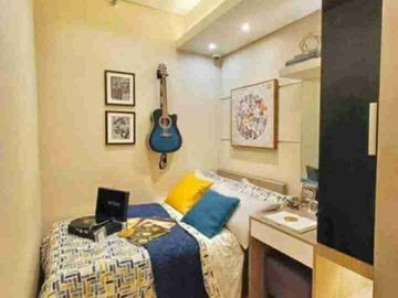 Ready-to-Turnover Studio w/ Balcony – Prime Location for Rental Income!