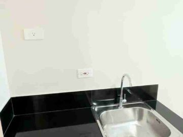 Ready-to-Turnover Studio w/ Balcony – Prime Location for Rental Income!