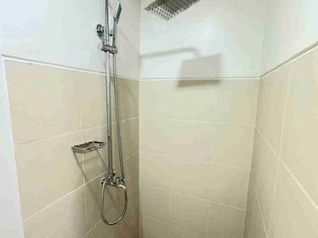 Ready-to-Turnover Studio w/ Balcony – Prime Location for Rental Income!