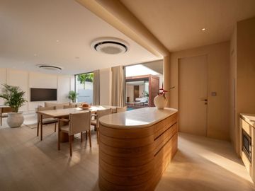 White Sand Beach Luxury Pool Villa  3 Bed, 3 Bath 130 SQW. @ Mövenpick, Na Jomtien