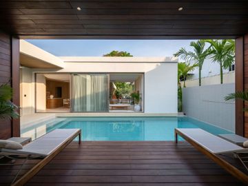 White Sand Beach Luxury Pool Villa  3 Bed, 3 Bath 130 SQW. @ Mövenpick, Na Jomtien