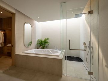 White Sand Beach Luxury Pool Villa  3 Bed, 3 Bath 130 SQW. @ Mövenpick, Na Jomtien