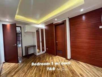 Spacious Corner House and lot with Pool Inside Corona Delmar
