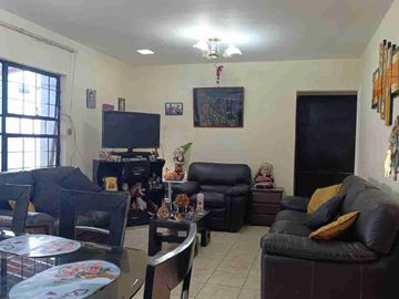 VENTA DE CASA CHOSICA URB SANTA MARIA PASANDO CHACLACAYO 332 M2 $200 000