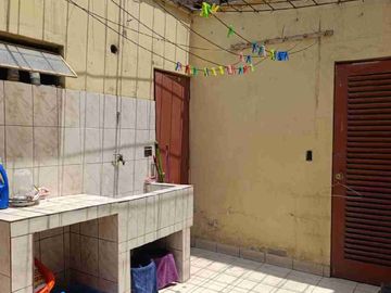 VENTA DE CASA CHOSICA URB SANTA MARIA PASANDO CHACLACAYO 332 M2 $200 000