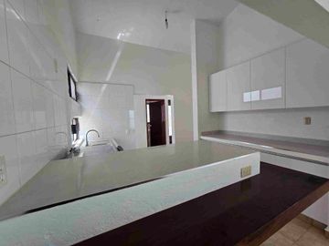Casa en UN NIVEL, Las Fincas Jiutepec.
$ 19,700.00