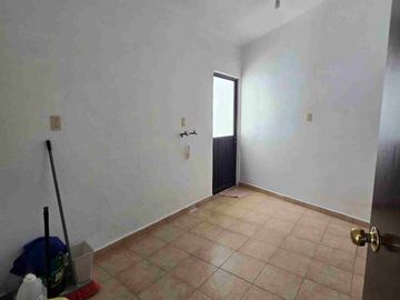 Casa en UN NIVEL, Las Fincas Jiutepec.
$ 19,700.00