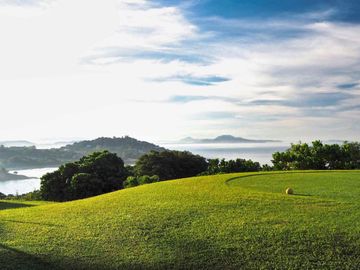 FOR SALE: HOUSE & LOT IN PENINSULA DE PUNTA FUEGO NASUGBU BATANGAS
