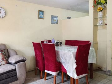 VENTA DE CASA CHACLACAYO 3 DEPARTAMENTOS ALFONSO COBIAN COCHERAS 200M2 $155,000