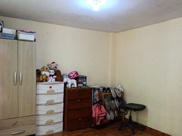 VENTA DE CASA CHACLACAYO 3 DEPARTAMENTOS ALFONSO COBIAN COCHERAS 200M2 $155,000