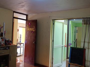VENTA DE CASA CHACLACAYO 3 DEPARTAMENTOS ALFONSO COBIAN COCHERAS 200M2 $155,000