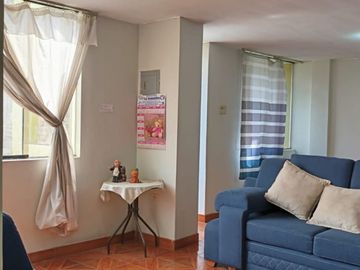 VENTA DE CASA CHACLACAYO 3 DEPARTAMENTOS ALFONSO COBIAN COCHERAS 200M2 $155,000
