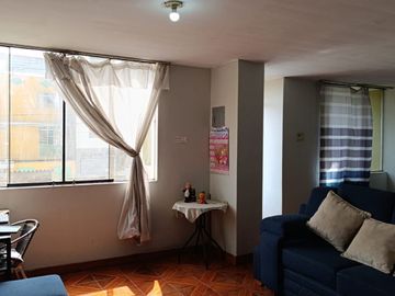 VENTA DE CASA CHACLACAYO 3 DEPARTAMENTOS ALFONSO COBIAN COCHERAS 200M2 $155,000