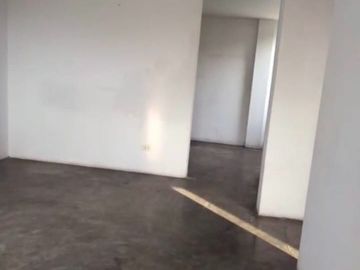 VENTA DE CASA CHACLACAYO 3 DEPARTAMENTOS ALFONSO COBIAN COCHERAS 200M2 $155,000