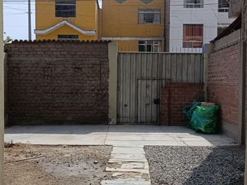 VENTA DE CASA CHACLACAYO 3 DEPARTAMENTOS ALFONSO COBIAN COCHERAS 200M2 $155,000