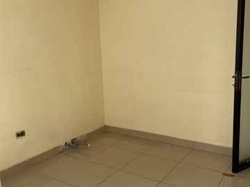 VENDE CASA EXCELENTE VALOR PARA INVERTIR