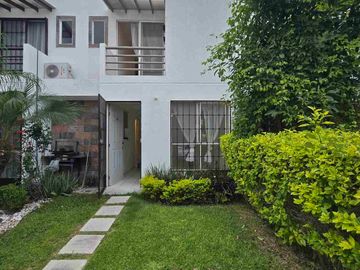𝘾𝘼𝙎𝘼 en 𝐑𝐄𝐍𝐓𝐀: ＄9,1００
Jiutepec atrás de Home Depot