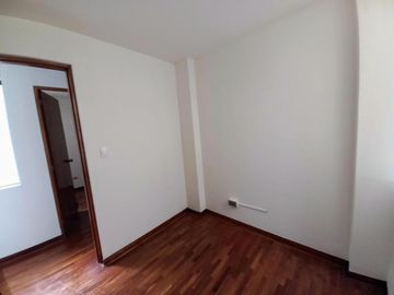 Lindo Dpto.en Las Gardenias,1er piso