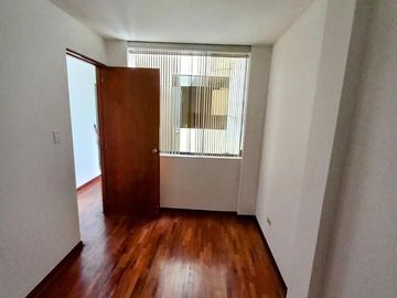Lindo Dpto.en Las Gardenias,1er piso