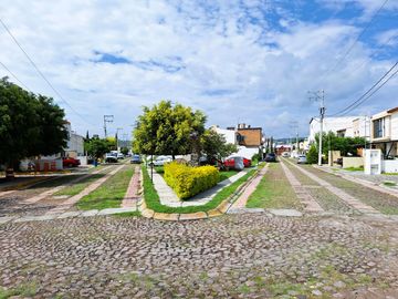 CASA EN VENTA EN LAS FUENTES RESIDENCIAL CORREGIDORA QUERETARO