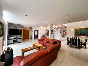 CASA EN VENTA EN LAS FUENTES RESIDENCIAL CORREGIDORA QUERETARO