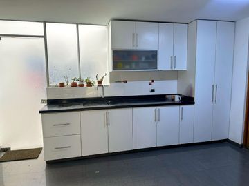 VENTA DE CASA EN URB. LAS MAGNOLIAS SURCO