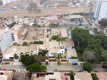VENTA DE CASA EN URB. LAS MAGNOLIAS SURCO