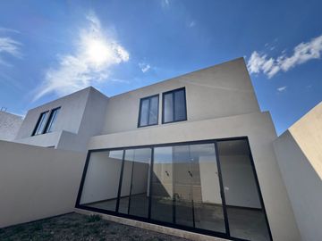 Casa en Venta en Alto Lago con Roof Garden
