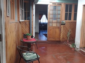 Venta de casa céntrica, excelente sector de Placeres