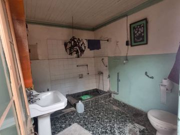 Venta de casa céntrica, excelente sector de Placeres