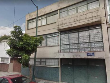 Casa en Venta en Irrigación Miguel Hidalgo, CDMX