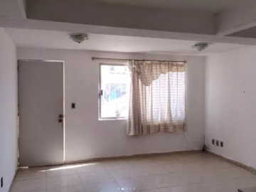 CASA EN VENTA EN COLONIA LAS AMERICAS, ECATEPEC, PRIOVADA ISLA DEL REY