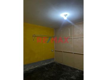Venta De Casa De 02 Pisos Ur. Los Sauces Victor Larco Herrera 160 M2