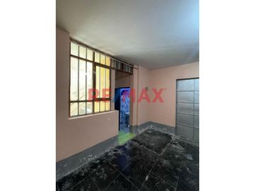 Venta De Casa De 02 Pisos Ur. Los Sauces Victor Larco Herrera 160 M2