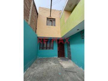 Venta De Casa De 02 Pisos Ur. Los Sauces Victor Larco Herrera 160 M2