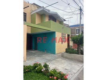 Venta De Casa De 02 Pisos Ur. Los Sauces Victor Larco Herrera 160 M2