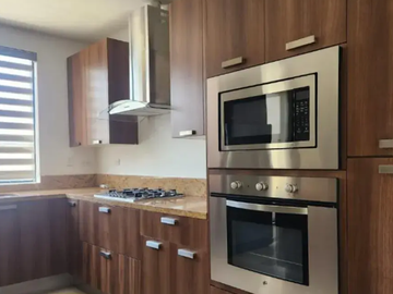 CASA EN VENTA EN COLONIA NUEVA MEXICALLI, CALLE MANUEL NEGRETE