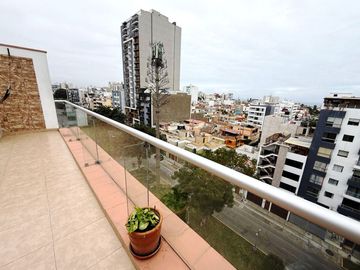 DUPLEX 140 M2 ,03 DORMITORIOS,VISTA CALLE ,ESTACIONAMIENTO,MARANGA,SAN MIGUEL