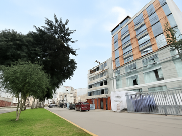 DUPLEX 140 M2 ,03 DORMITORIOS,VISTA CALLE ,ESTACIONAMIENTO,MARANGA,SAN MIGUEL