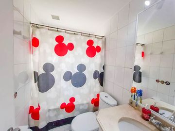 Hermosa casa 4D+3B en condominio muy seguro