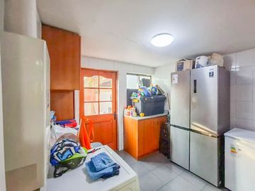 Hermosa casa 4D+3B en condominio muy seguro