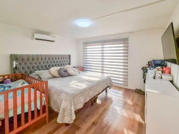 Hermosa casa 4D+3B en condominio muy seguro