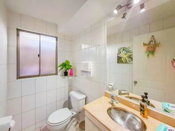 Hermosa casa 4D+3B en condominio muy seguro