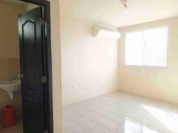 VENDO CASA URBANIZACIÓN VILLA BONITA
